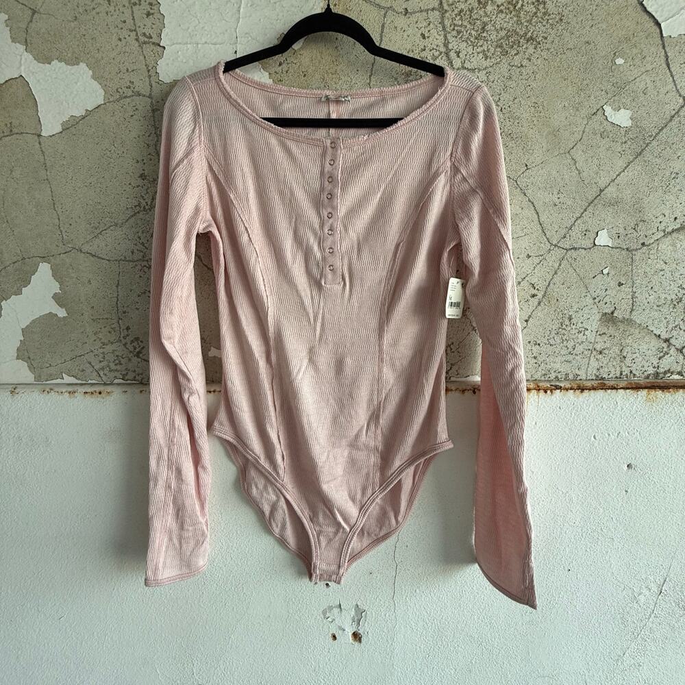 Free People Bodysuit Waffle‎ Knit Henley Light Pink Long Sleeve Coquette NWT M
